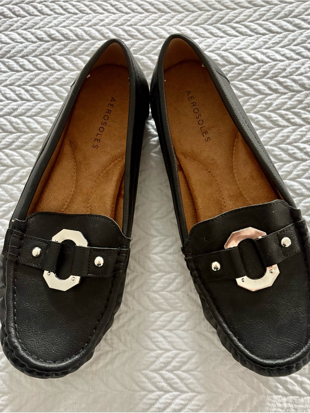 AEROSOLES Black Slip-On Loafers with Silver Accent Brand New size 10W